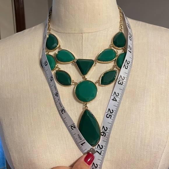 New bib style tier drop layer statement necklace. Green and gold w/ extension - Picture 9 of 11